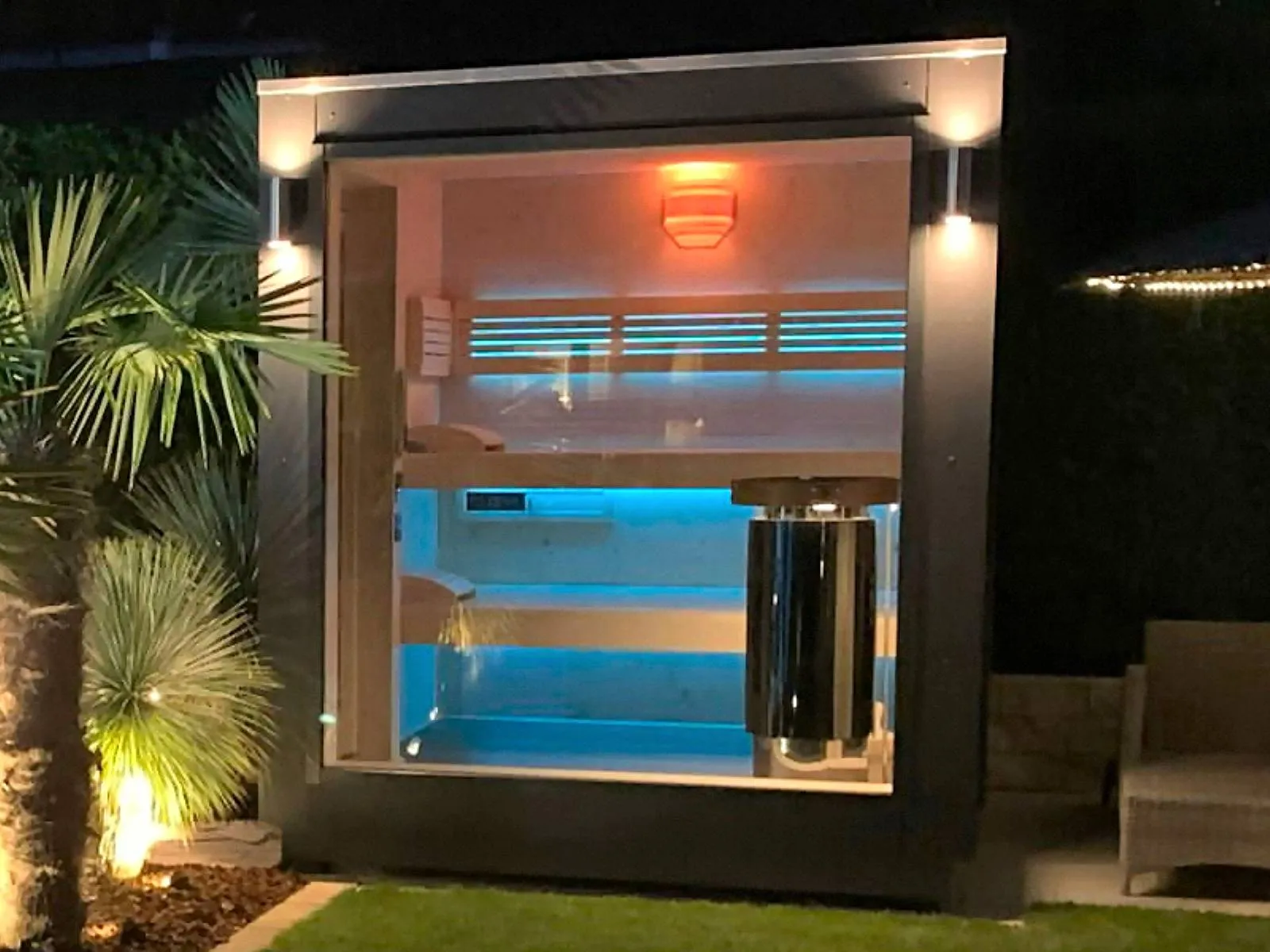 Gartensauna klein GS1 Außensauna mini Saunahaus 2-4 Personen Sauna im Garten Design modern Glasfront PanoramafensterGlas kaufen Preis Kosten mit Montage Aufbau vormontiert