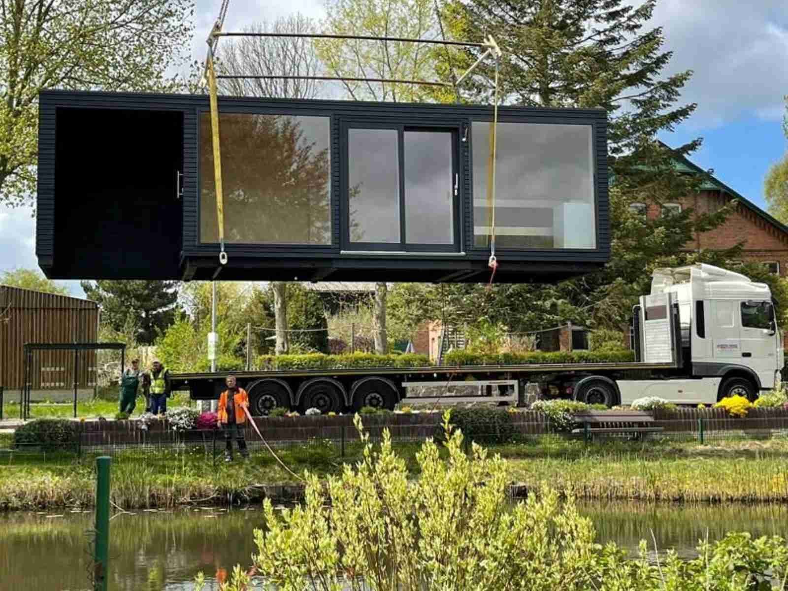 Gartensauna 2 3 4 5 6 Personen mit Vorraum Ruheraum kaufen modern Outdoor Glasfront Holzofen mit Preise Kosten neu Saunahaus Glas Aussensauna Design vormontiert mit Montage